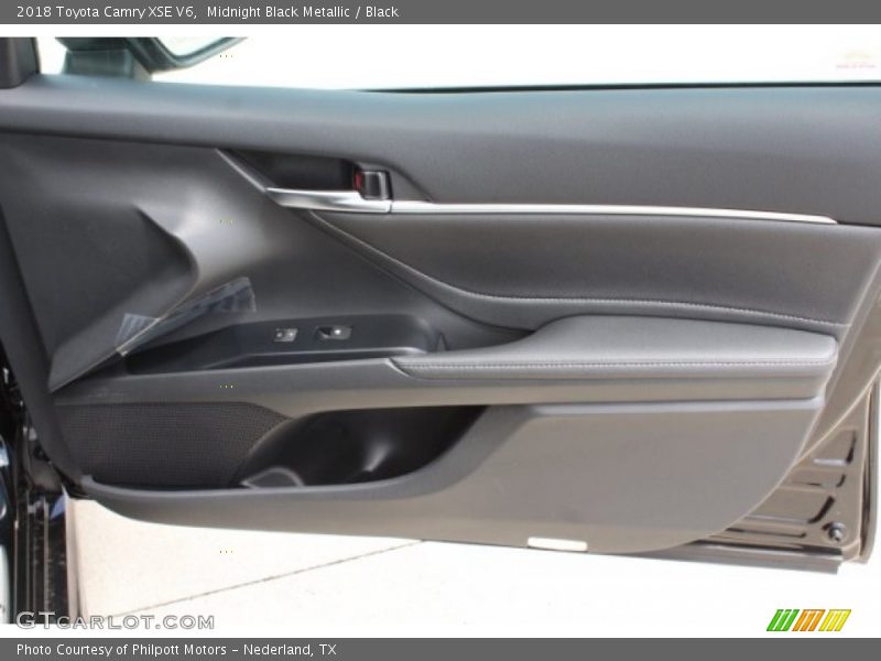 Midnight Black Metallic / Black 2018 Toyota Camry XSE V6
