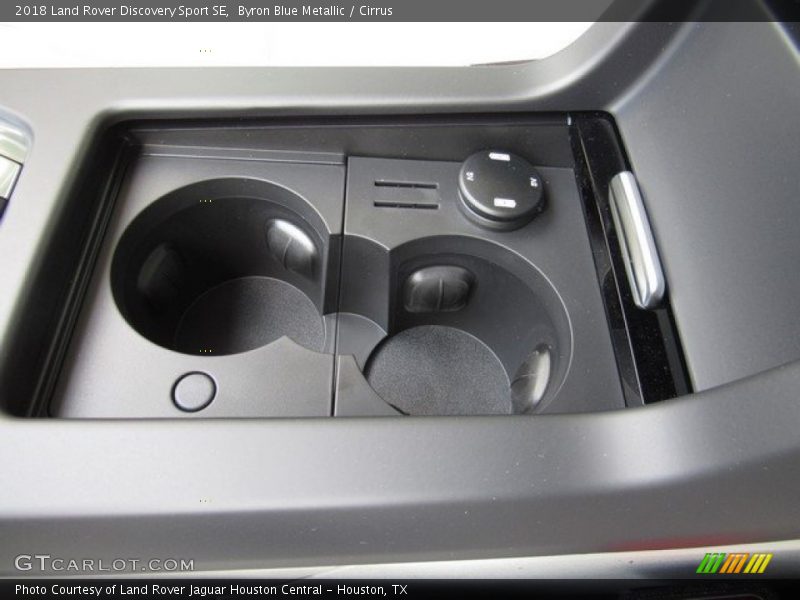 Byron Blue Metallic / Cirrus 2018 Land Rover Discovery Sport SE