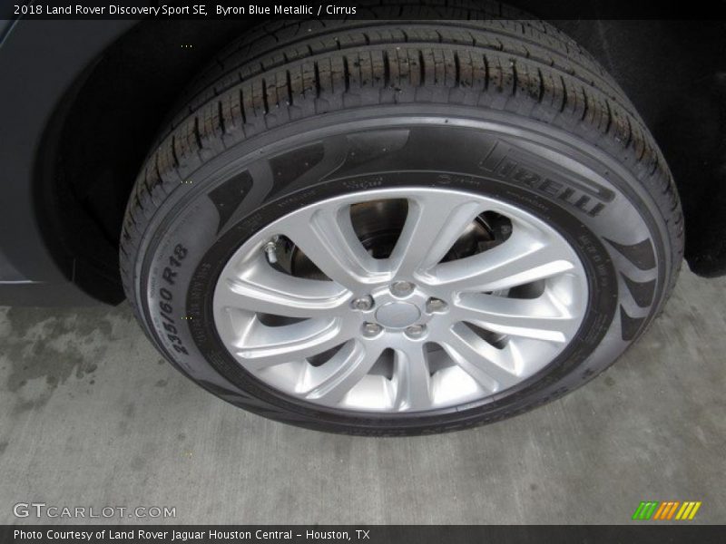 Byron Blue Metallic / Cirrus 2018 Land Rover Discovery Sport SE