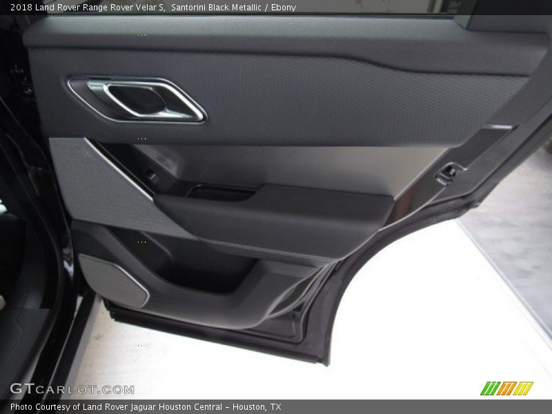 Santorini Black Metallic / Ebony 2018 Land Rover Range Rover Velar S