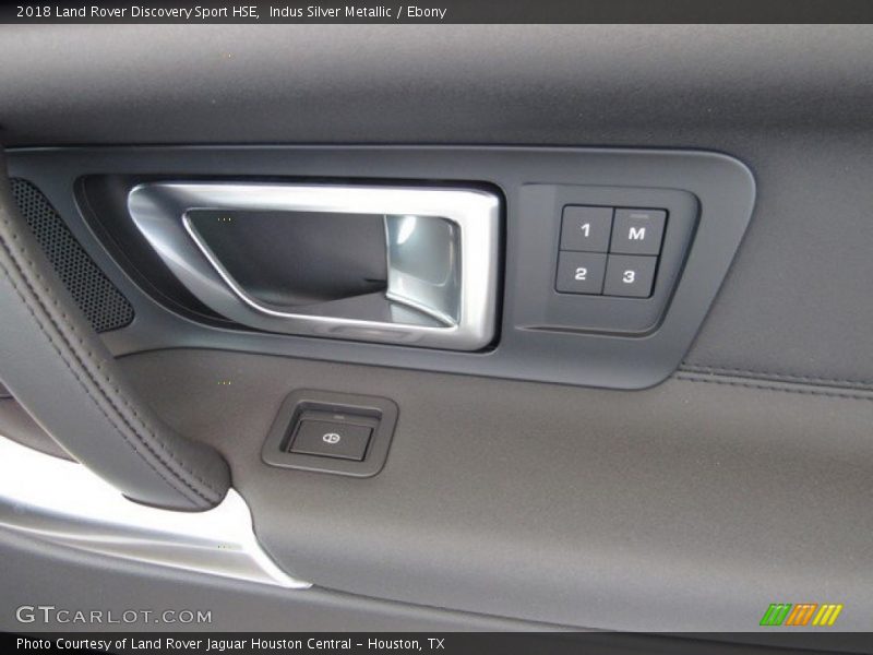 Indus Silver Metallic / Ebony 2018 Land Rover Discovery Sport HSE