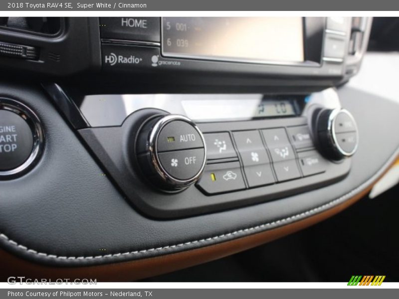 Controls of 2018 RAV4 SE