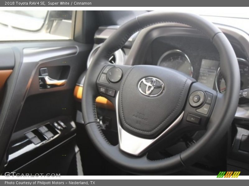 Super White / Cinnamon 2018 Toyota RAV4 SE