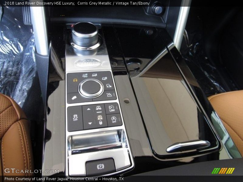 Corris Grey Metallic / Vintage Tan/Ebony 2018 Land Rover Discovery HSE Luxury