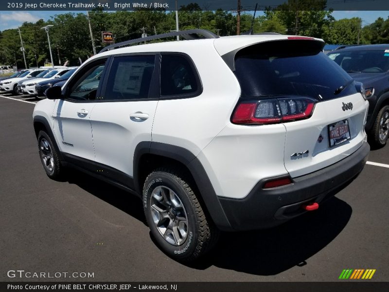 Bright White / Black 2019 Jeep Cherokee Trailhawk 4x4