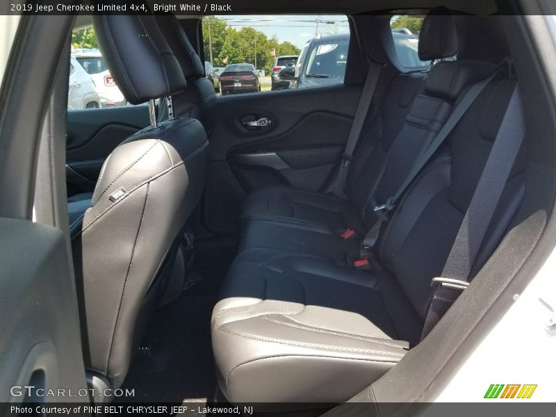 Bright White / Black 2019 Jeep Cherokee Limited 4x4
