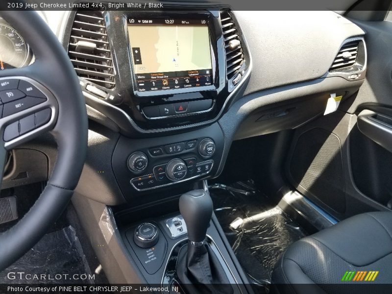 Bright White / Black 2019 Jeep Cherokee Limited 4x4