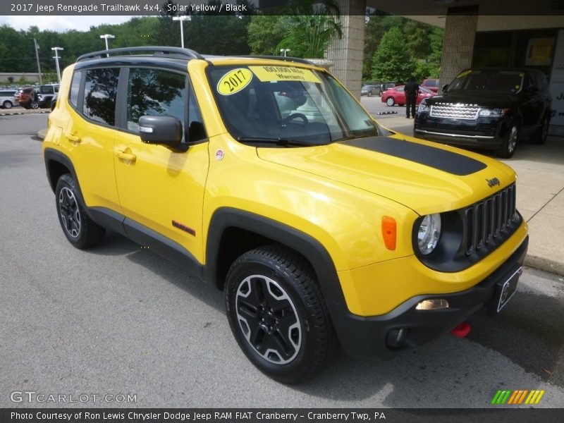 Solar Yellow / Black 2017 Jeep Renegade Trailhawk 4x4