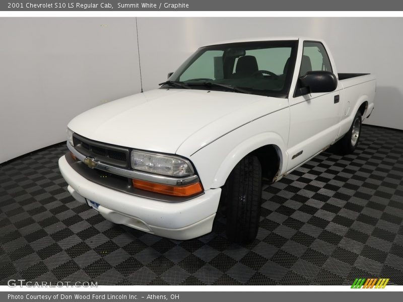 Summit White / Graphite 2001 Chevrolet S10 LS Regular Cab