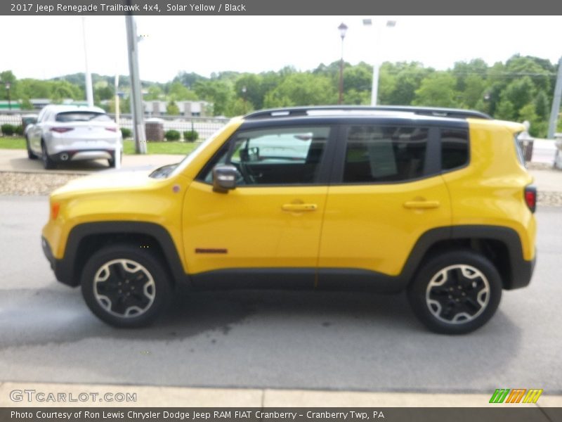Solar Yellow / Black 2017 Jeep Renegade Trailhawk 4x4