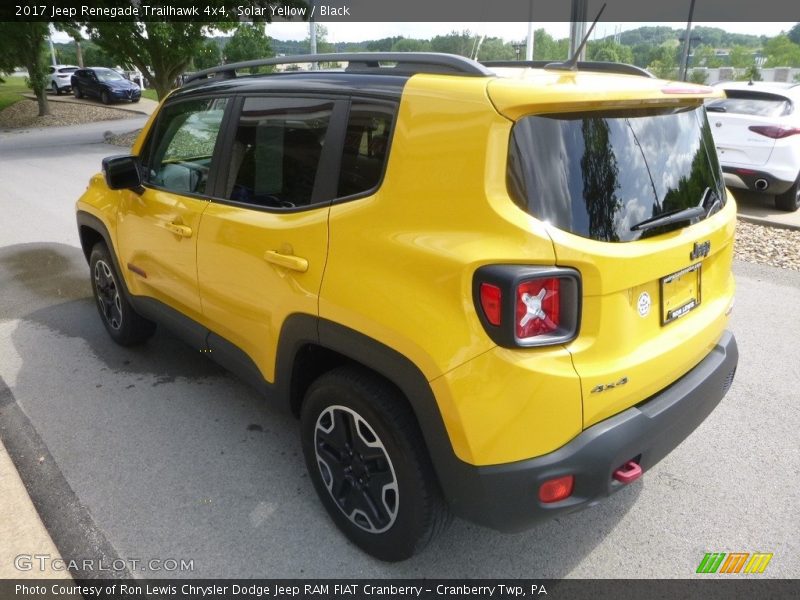 Solar Yellow / Black 2017 Jeep Renegade Trailhawk 4x4