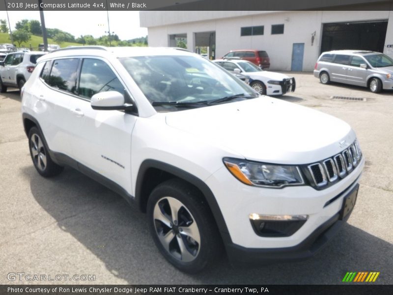 White / Black 2018 Jeep Compass Latitude 4x4