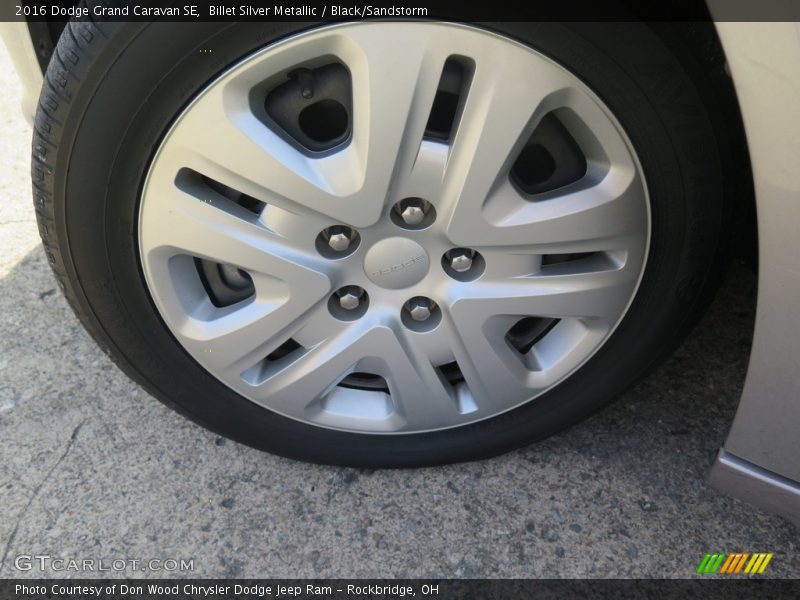 Billet Silver Metallic / Black/Sandstorm 2016 Dodge Grand Caravan SE
