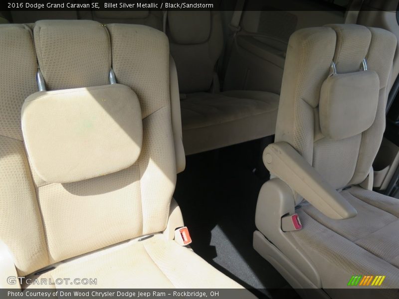 Billet Silver Metallic / Black/Sandstorm 2016 Dodge Grand Caravan SE