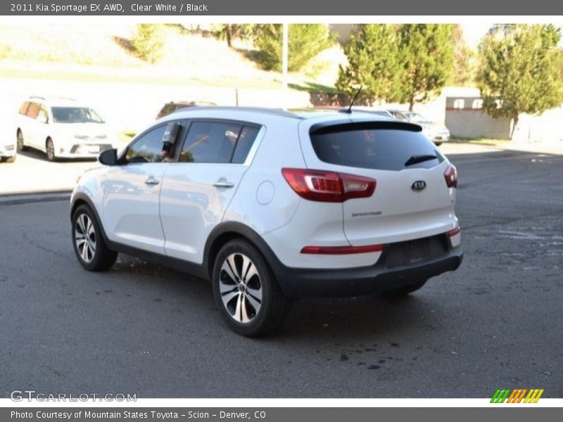Clear White / Black 2011 Kia Sportage EX AWD