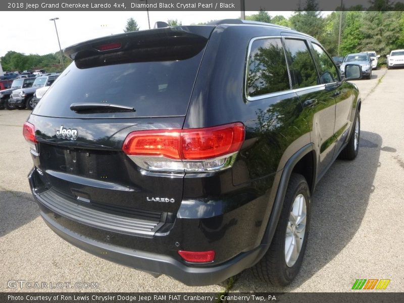 Diamond Black Crystal Pearl / Black 2018 Jeep Grand Cherokee Laredo 4x4