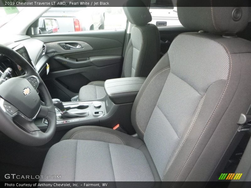 Pearl White / Jet Black 2019 Chevrolet Traverse LT AWD