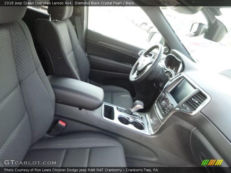 Diamond Black Crystal Pearl / Black 2018 Jeep Grand Cherokee Laredo 4x4