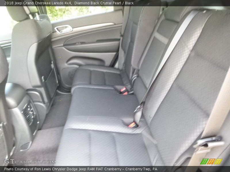 Diamond Black Crystal Pearl / Black 2018 Jeep Grand Cherokee Laredo 4x4