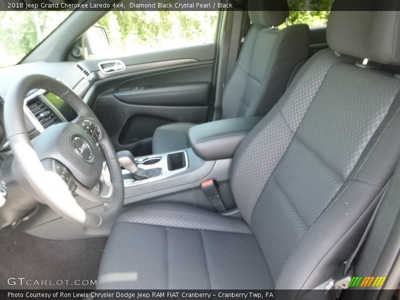 Diamond Black Crystal Pearl / Black 2018 Jeep Grand Cherokee Laredo 4x4