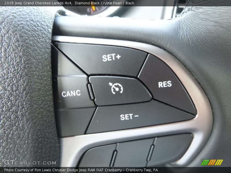 Diamond Black Crystal Pearl / Black 2018 Jeep Grand Cherokee Laredo 4x4