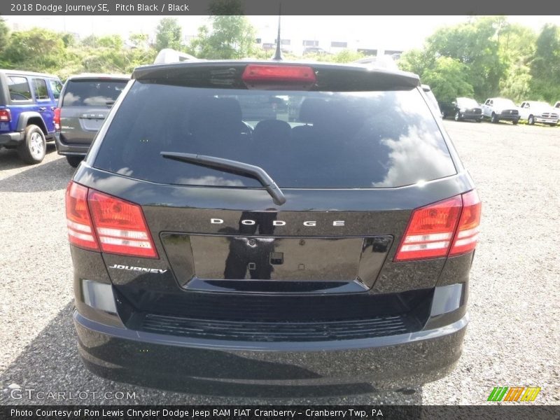 Pitch Black / Black 2018 Dodge Journey SE