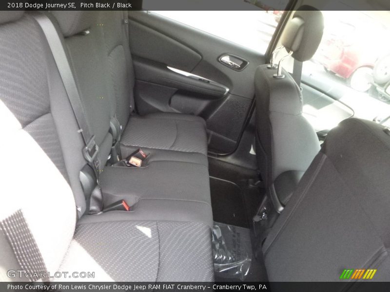 Pitch Black / Black 2018 Dodge Journey SE