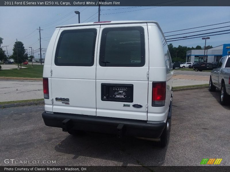 Oxford White / Medium Flint 2011 Ford E Series Van E250 XL Cargo