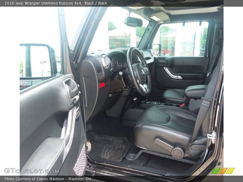 Black / Black 2016 Jeep Wrangler Unlimited Rubicon 4x4