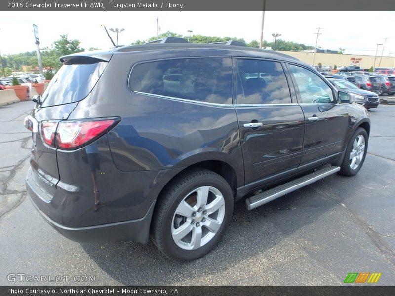 Tungsten Metallic / Ebony 2016 Chevrolet Traverse LT AWD