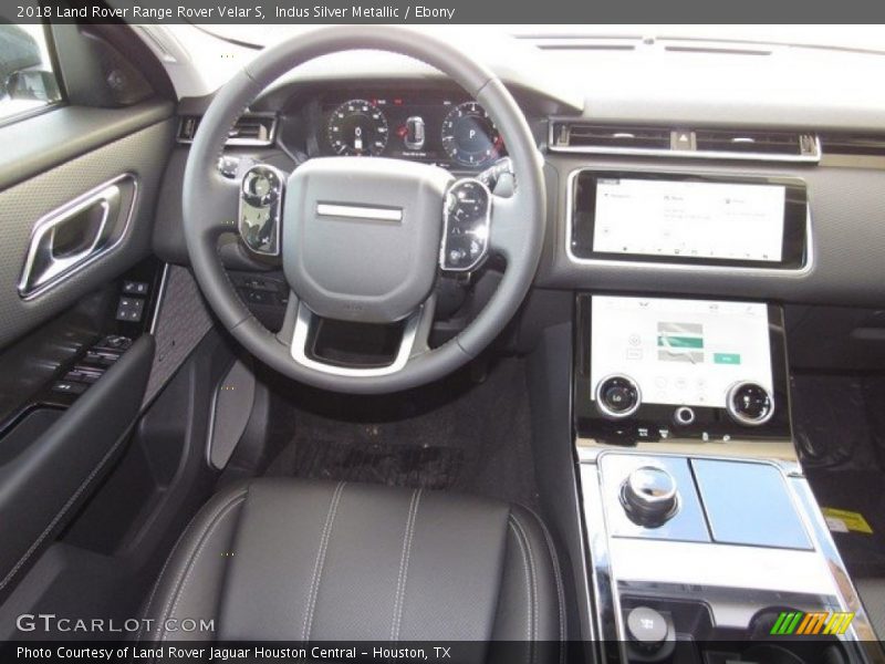 Indus Silver Metallic / Ebony 2018 Land Rover Range Rover Velar S