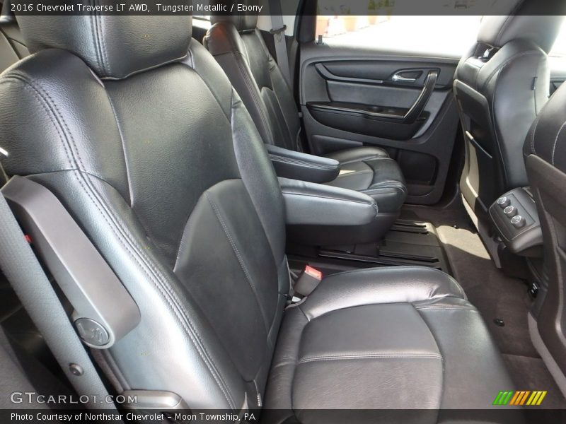 Tungsten Metallic / Ebony 2016 Chevrolet Traverse LT AWD