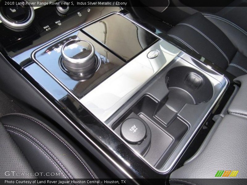 Indus Silver Metallic / Ebony 2018 Land Rover Range Rover Velar S
