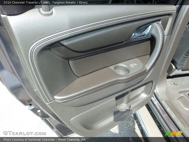 Tungsten Metallic / Ebony 2016 Chevrolet Traverse LT AWD
