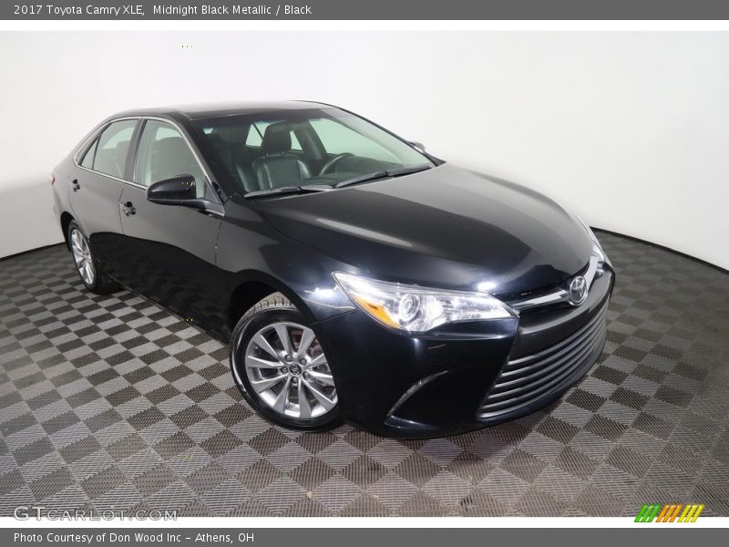Midnight Black Metallic / Black 2017 Toyota Camry XLE