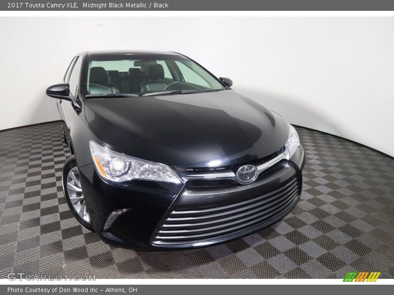 Midnight Black Metallic / Black 2017 Toyota Camry XLE