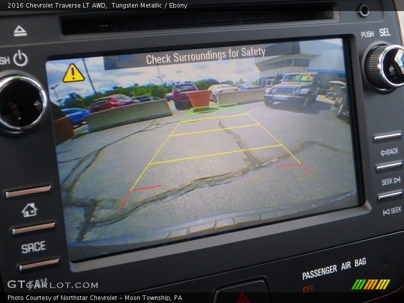 Tungsten Metallic / Ebony 2016 Chevrolet Traverse LT AWD