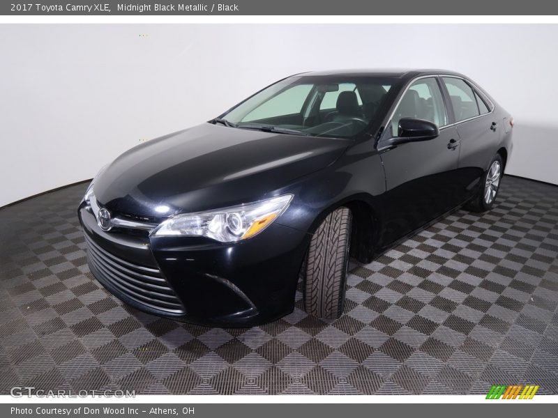 Midnight Black Metallic / Black 2017 Toyota Camry XLE