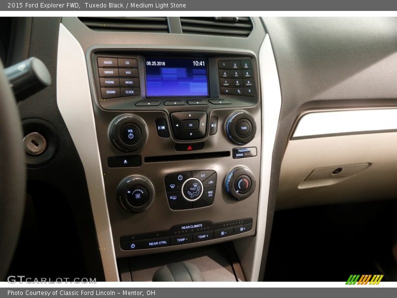 Tuxedo Black / Medium Light Stone 2015 Ford Explorer FWD