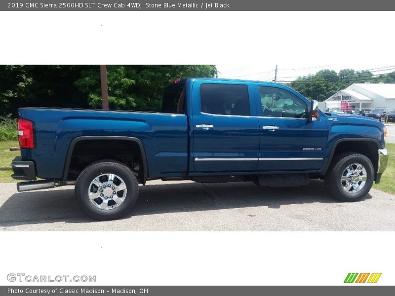 Stone Blue Metallic / Jet Black 2019 GMC Sierra 2500HD SLT Crew Cab 4WD