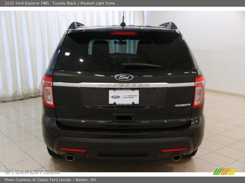 Tuxedo Black / Medium Light Stone 2015 Ford Explorer FWD