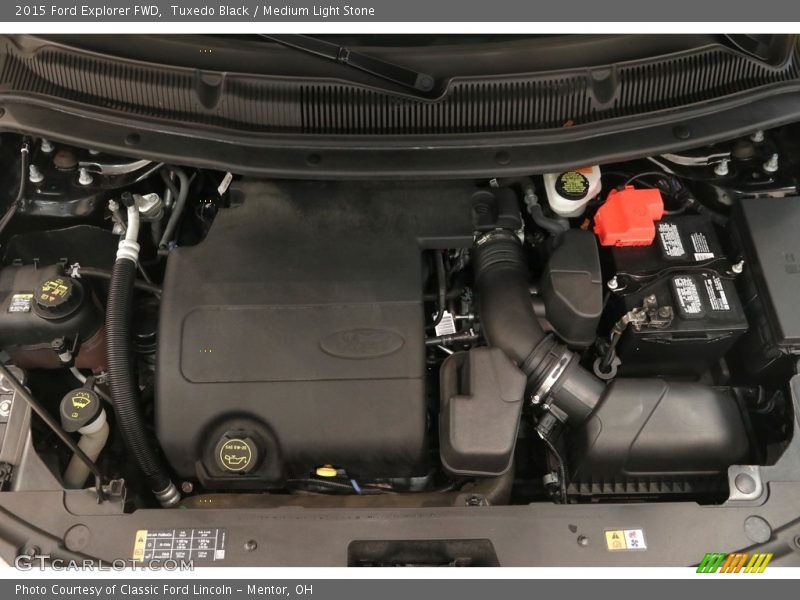 Tuxedo Black / Medium Light Stone 2015 Ford Explorer FWD