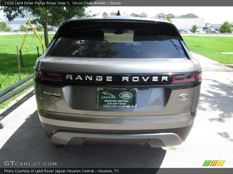 Silicon Silver Metallic / Ebony 2018 Land Rover Range Rover Velar S