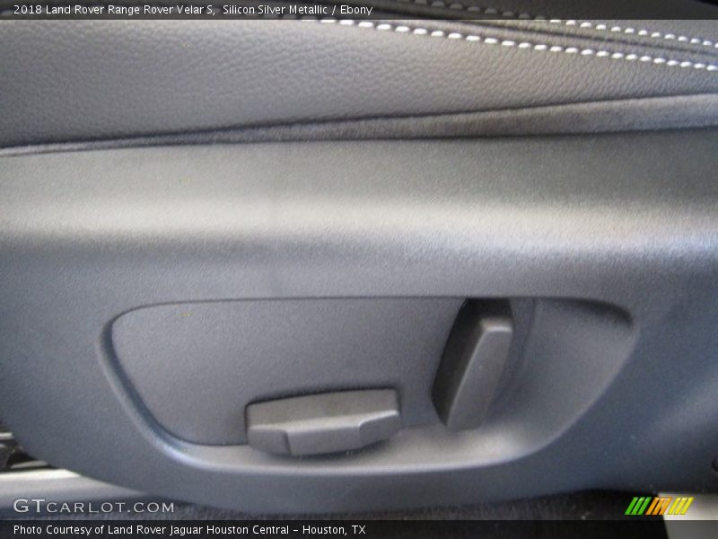 Silicon Silver Metallic / Ebony 2018 Land Rover Range Rover Velar S