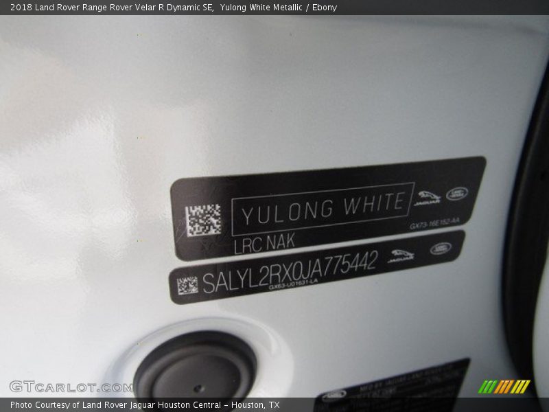 Yulong White Metallic / Ebony 2018 Land Rover Range Rover Velar R Dynamic SE