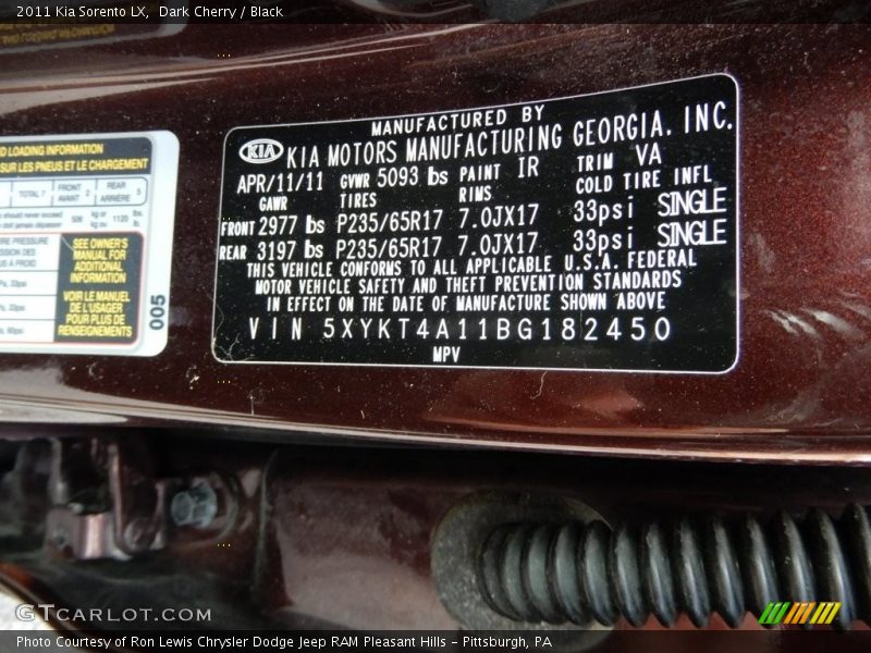 Dark Cherry / Black 2011 Kia Sorento LX