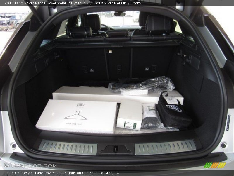 Indus Silver Metallic / Ebony 2018 Land Rover Range Rover Velar R Dynamic SE