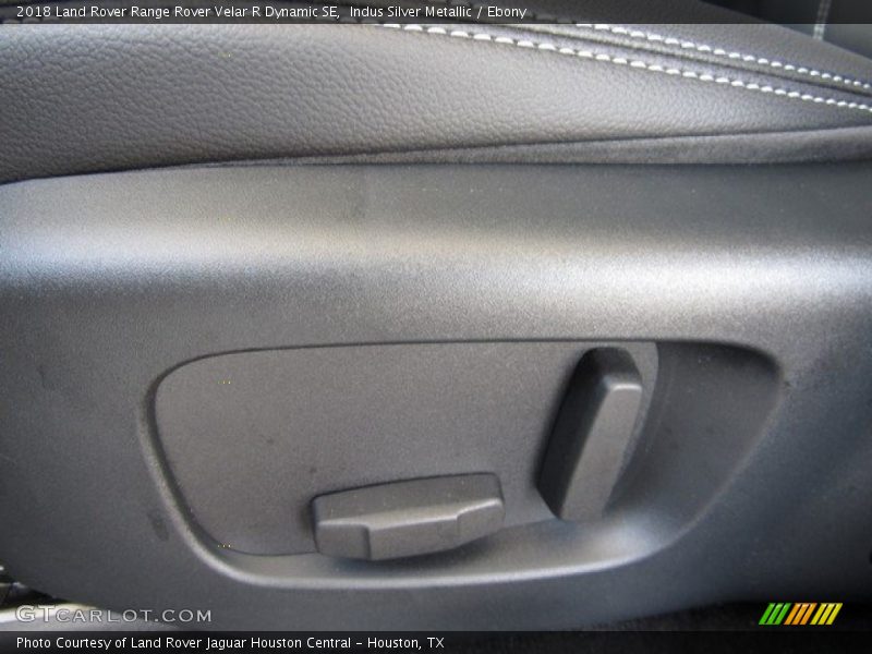 Indus Silver Metallic / Ebony 2018 Land Rover Range Rover Velar R Dynamic SE