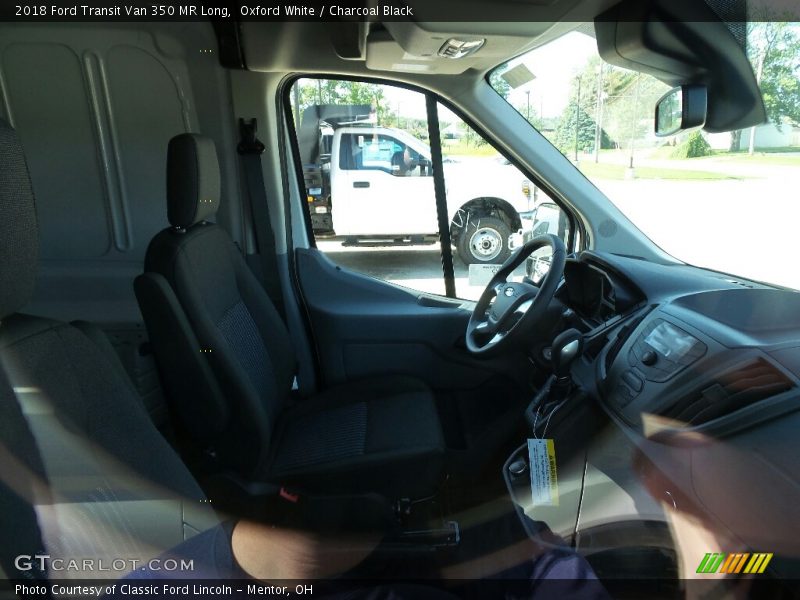Oxford White / Charcoal Black 2018 Ford Transit Van 350 MR Long