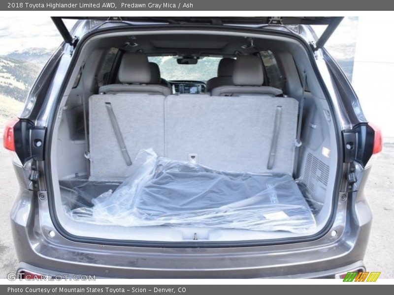 Predawn Gray Mica / Ash 2018 Toyota Highlander Limited AWD